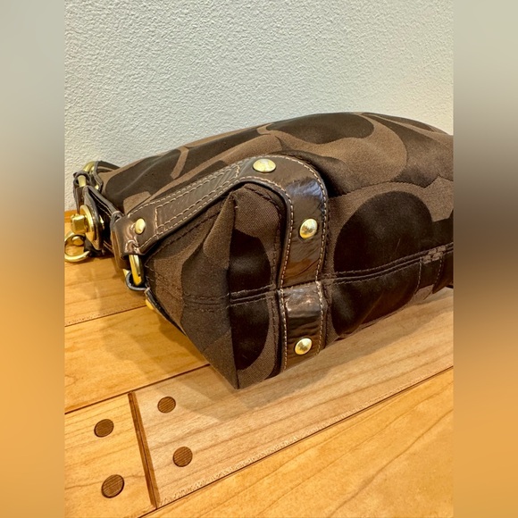 Coach Carly Soho Shoulder Bag in Chocolate Brown Signature Monogram EUC - Picture 7 of 11